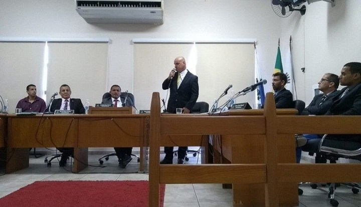 Câmara rejeita veto e aprova Orçamento 2019 com emendas