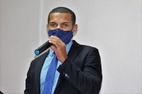 Maicon Pimentel sugere construção de banheiros na lagoa da Praia